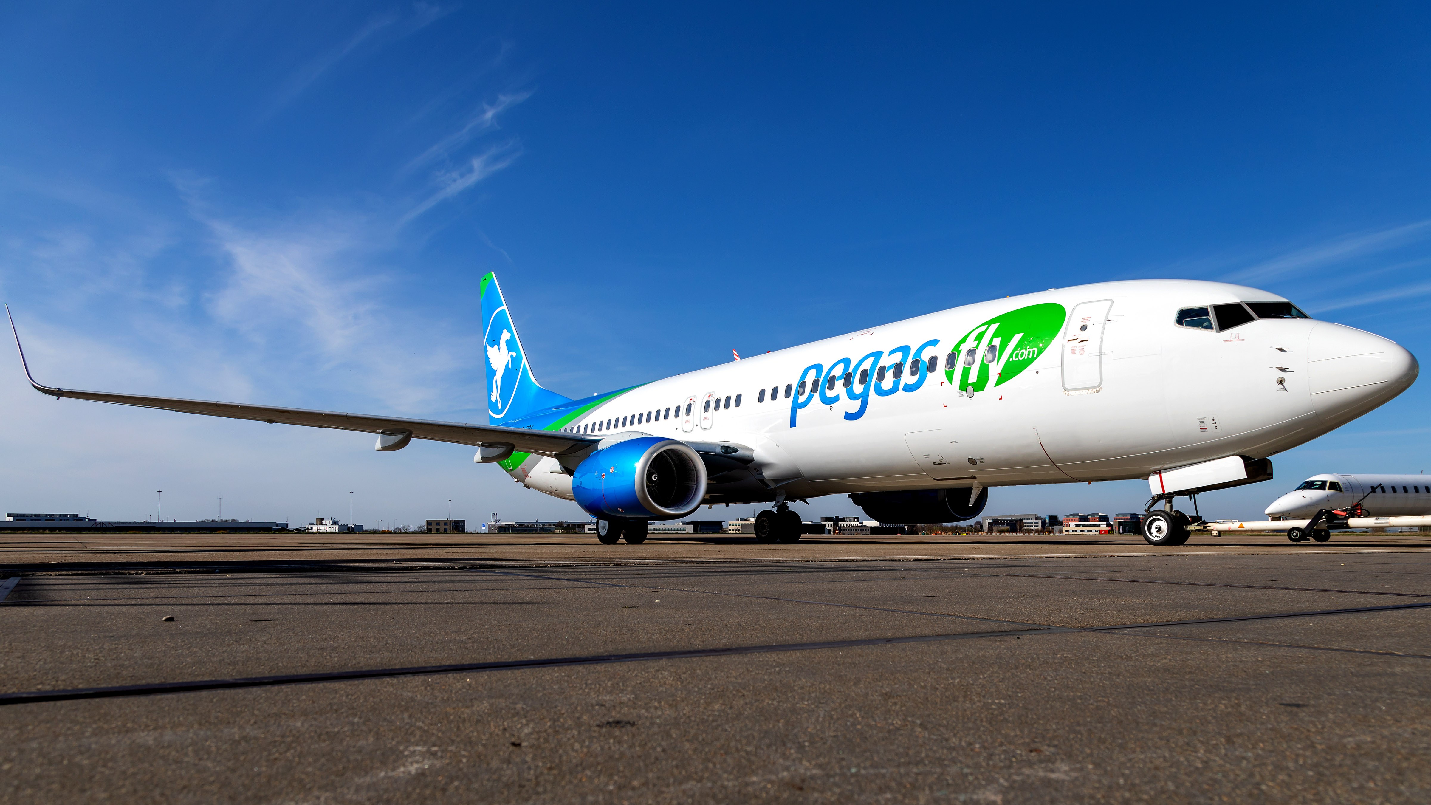 GECAS Delivers First 737-900ERs Operated in Russia to Pegas Fly | GE News
